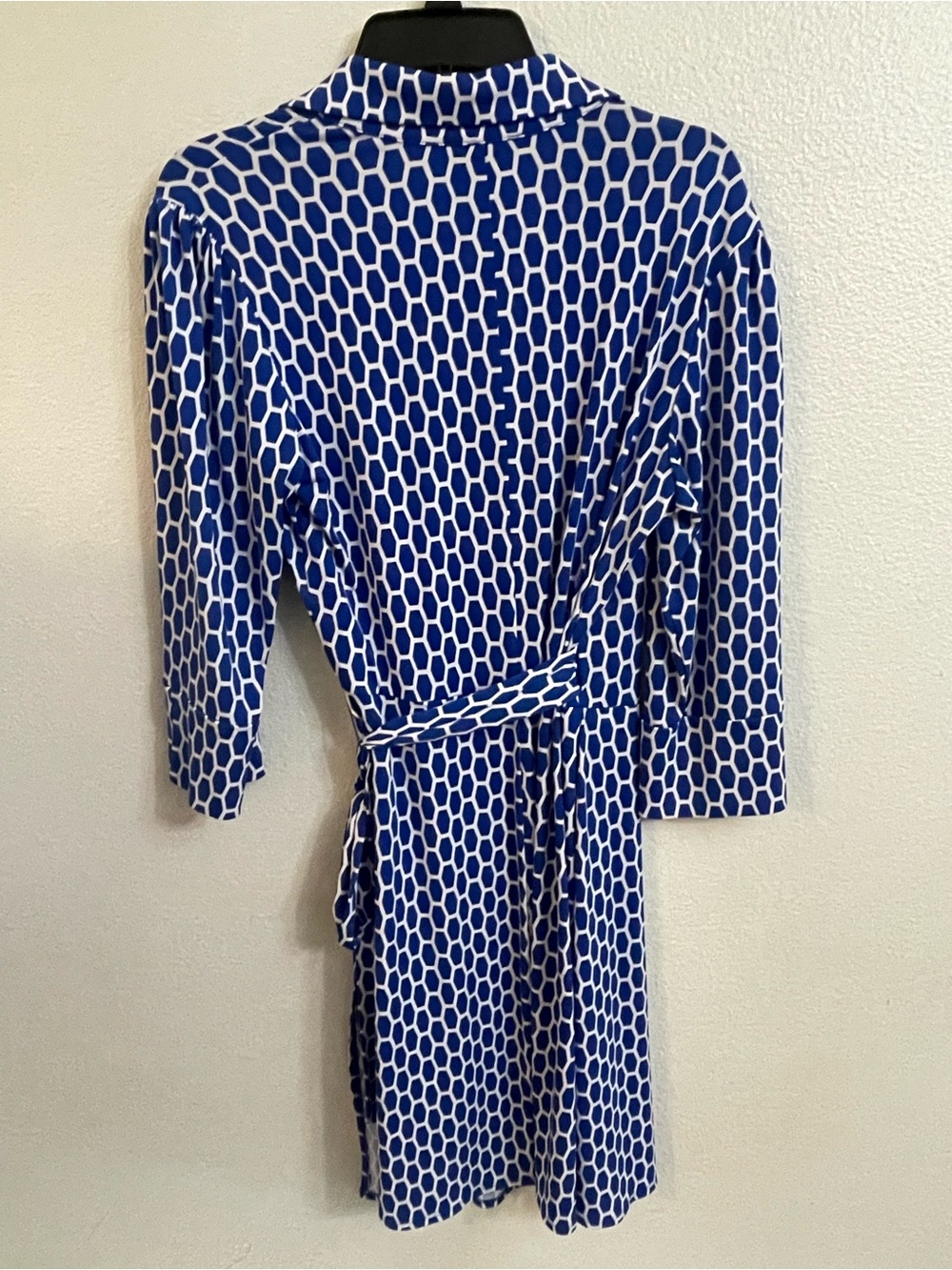 Laundry by Design Honeycomb Blue & White 3/4 Sleeve Wrap Midi Dress Size 10 - Picture 9 of 9
